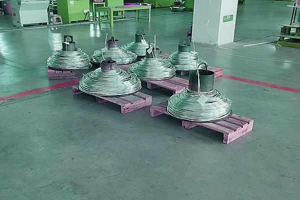 苏州热喷涂纯锌丝：工业专用高纯度锌丝，锡材厂家直供！